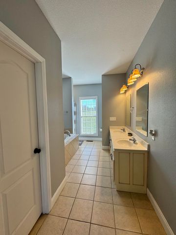 192 Pond View Drive, Strunk, KY 42649