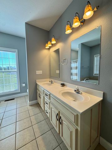 192 Pond View Drive, Strunk, KY 42649