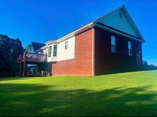 192 Pond View Drive, Strunk, KY 42649