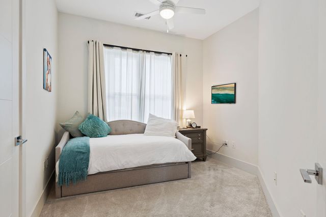 199 Waterpoint Court 213, Montgomery, TX 77356