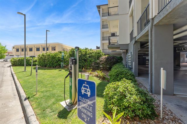 199 Waterpoint Court 213, Montgomery, TX 77356