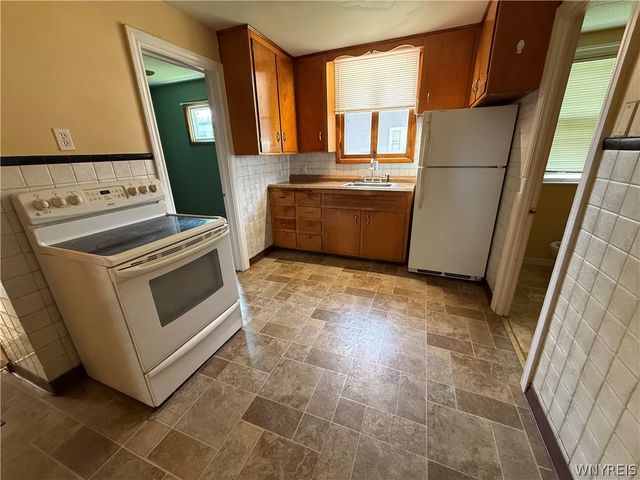 889 Oliver Street, North Tonawanda, NY 14120