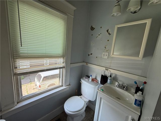 889 Oliver Street, North Tonawanda, NY 14120