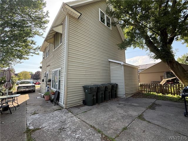 889 Oliver Street, North Tonawanda, NY 14120