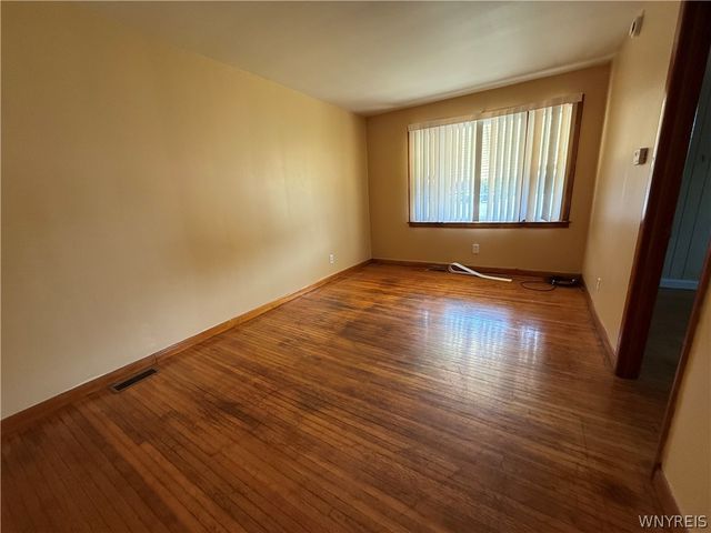 889 Oliver Street, North Tonawanda, NY 14120