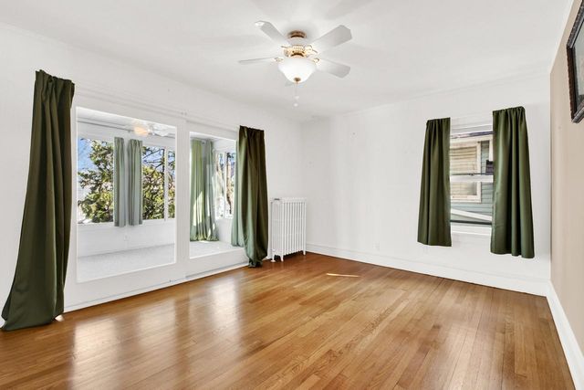 2512 E Edgewood AVENUE, Shorewood, WI 53211