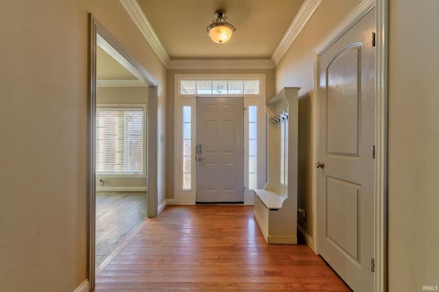 105 Auburn Drive, Newburgh, IN 47630