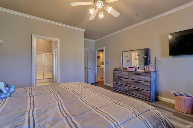 105 Auburn Drive, Newburgh, IN 47630