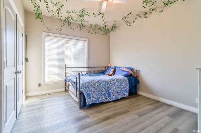 105 Auburn Drive, Newburgh, IN 47630