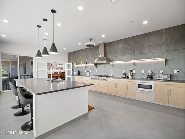 11900 E Ponce De Leon, Tucson, AZ 85749