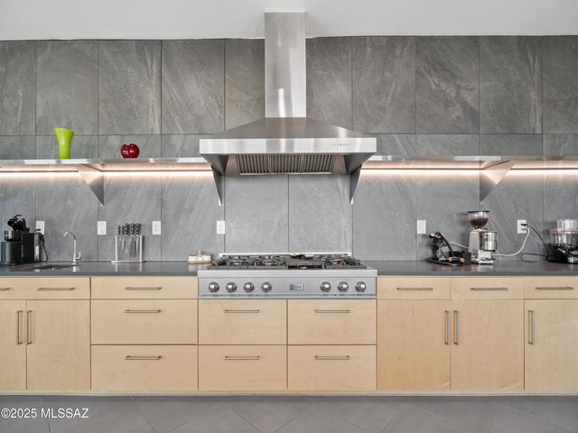 11900 E Ponce De Leon, Tucson, AZ 85749