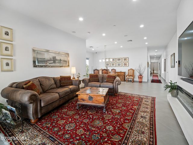 11900 E Ponce De Leon, Tucson, AZ 85749