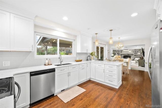 7180 W Fairview Drive, Littleton, CO 80128
