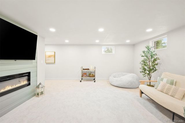 7180 W Fairview Drive, Littleton, CO 80128