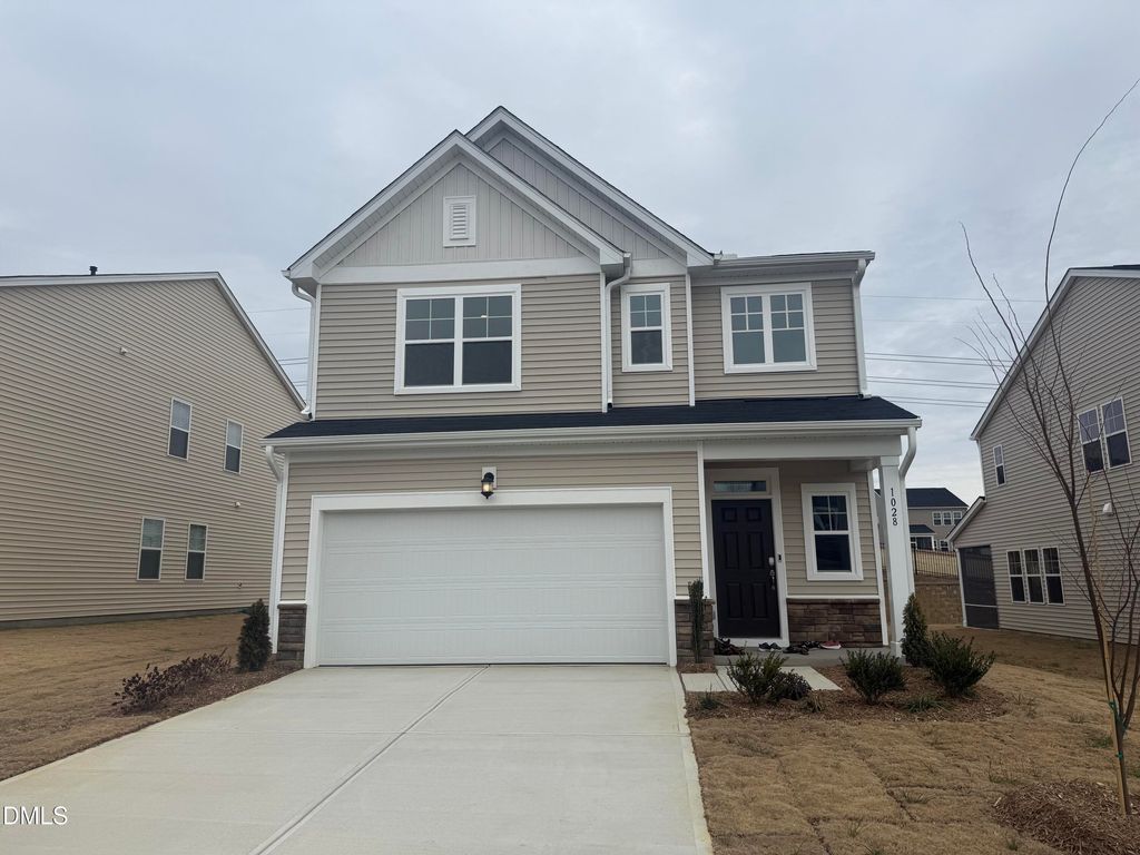 1028 Red Finch Way, Angier, NC 27501