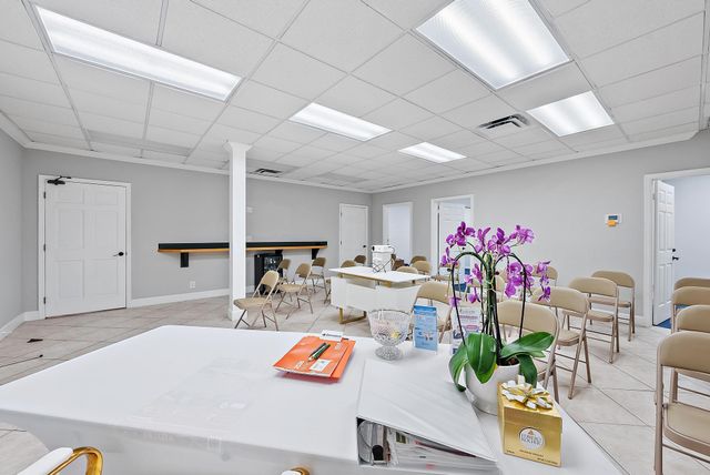 2328 S Congress Avenue 2 B, Palm Springs, FL 33406