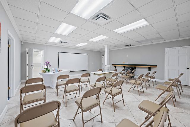 2328 S Congress Avenue 2 B, Palm Springs, FL 33406