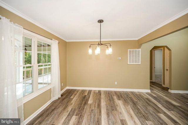220 CREEKSIDE DR, Locust Grove, VA 22508