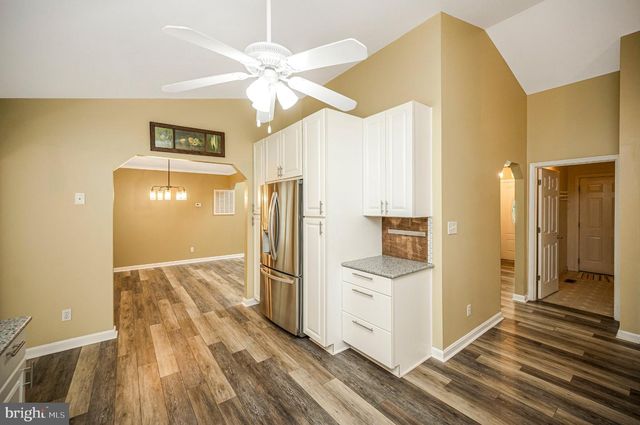 220 CREEKSIDE DR, Locust Grove, VA 22508