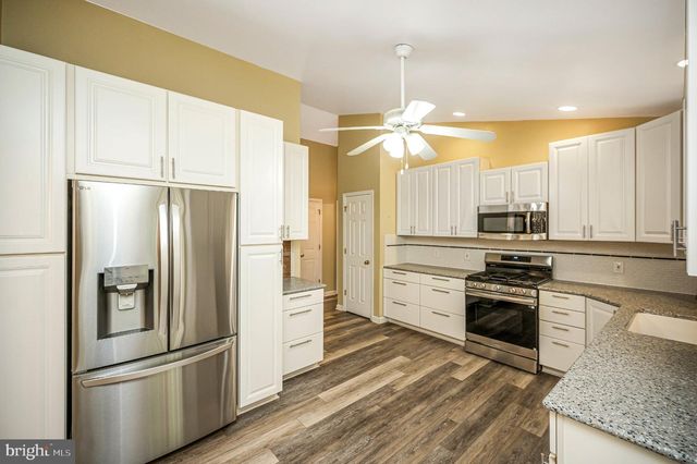 220 CREEKSIDE DR, Locust Grove, VA 22508