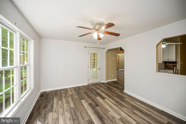 220 CREEKSIDE DR, Locust Grove, VA 22508