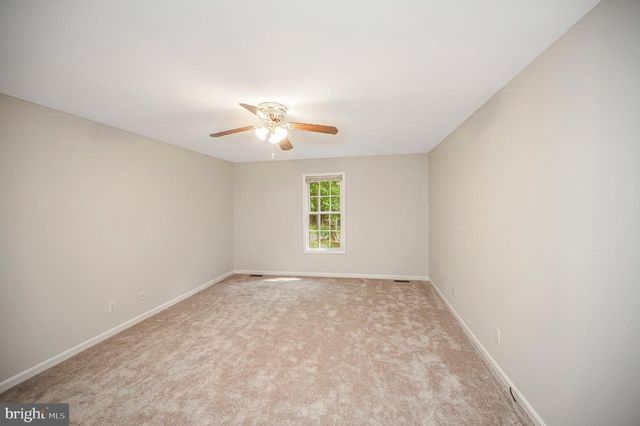 220 CREEKSIDE DR, Locust Grove, VA 22508