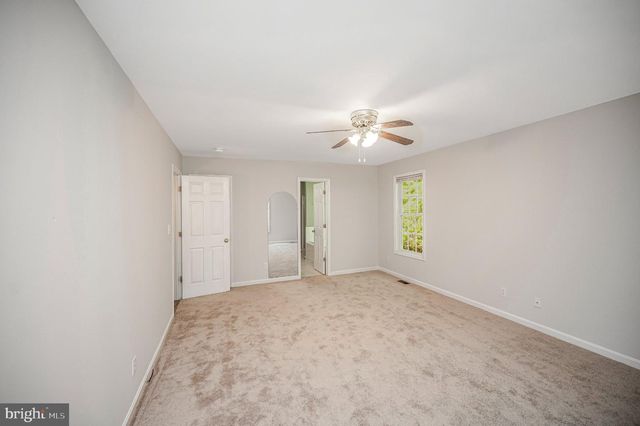 220 CREEKSIDE DR, Locust Grove, VA 22508