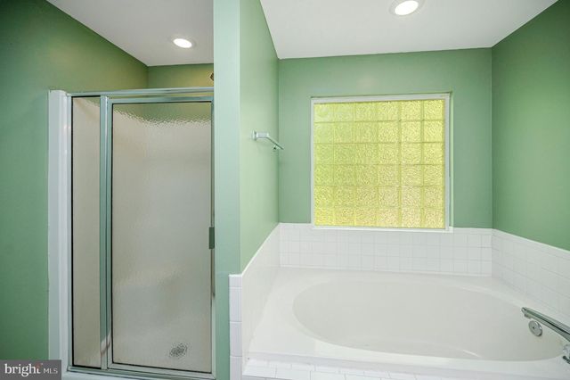 220 CREEKSIDE DR, Locust Grove, VA 22508