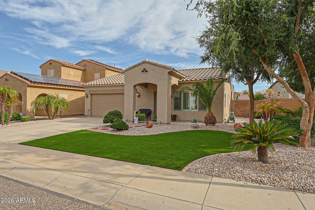 15933 W MAUNA LOA Lane, Surprise, AZ 85379 — photo 4