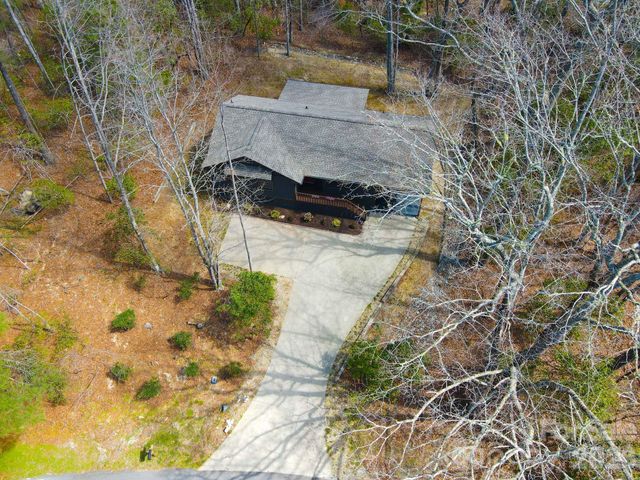 417 Soquili Drive, Brevard, NC 28712