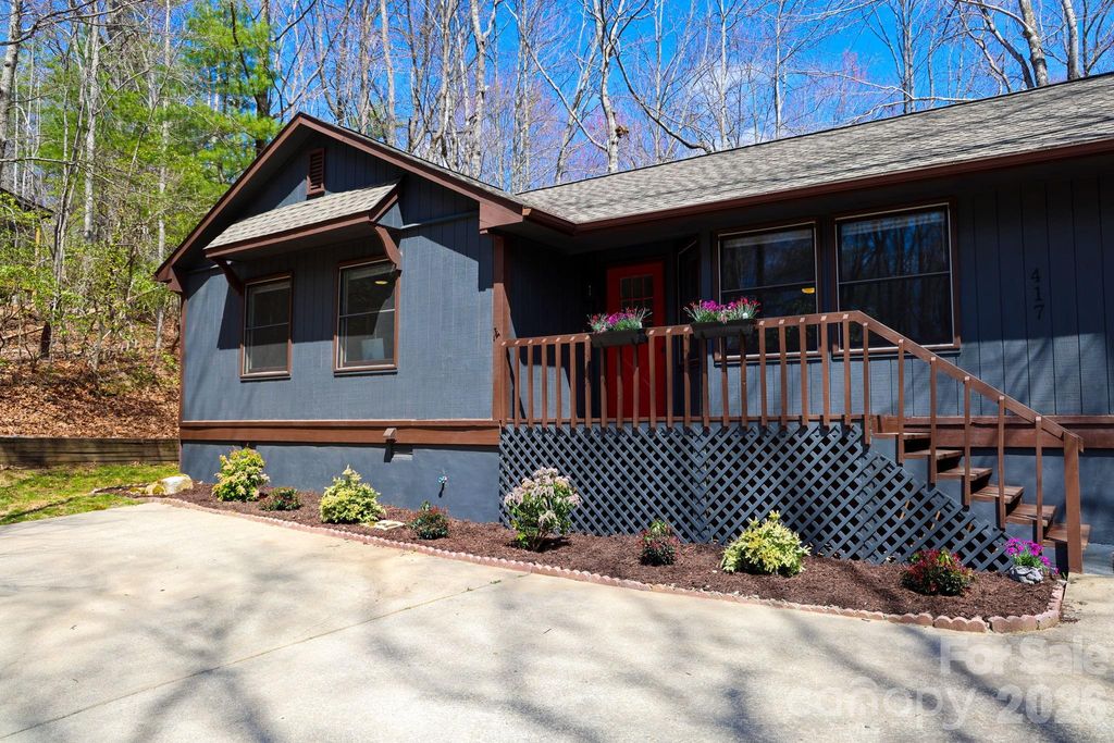 417 Soquili Drive, Brevard, NC 28712