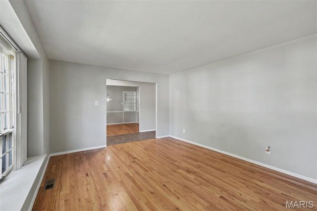 5144 Abington Road, Florissant, MO 63033