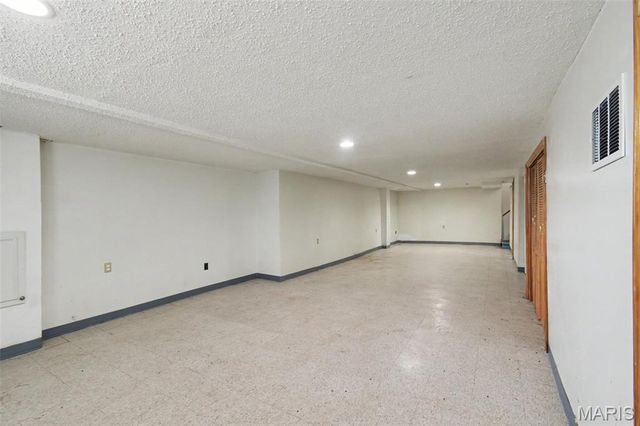 5144 Abington Road, Florissant, MO 63033