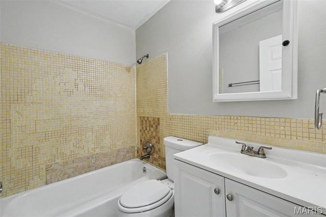 5144 Abington Road, Florissant, MO 63033