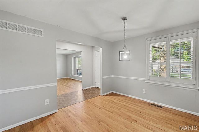 5144 Abington Road, Florissant, MO 63033