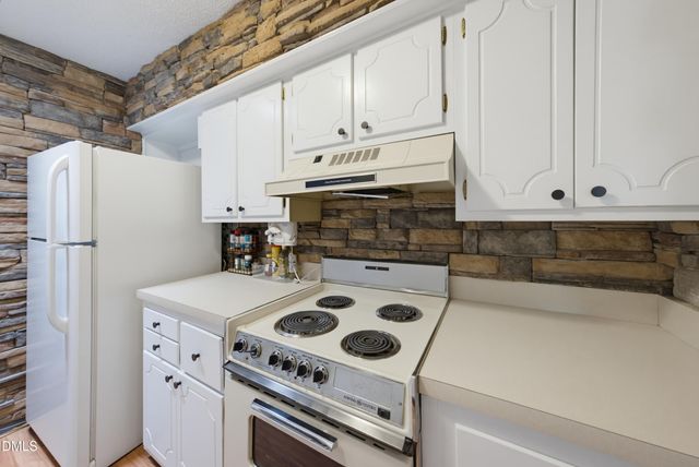 4709 Edwards Mill Road E, Raleigh, NC 27612