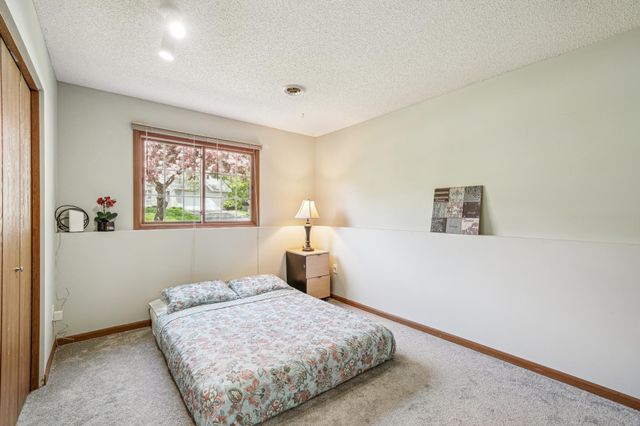 7350 Williams Lane, Eden Prairie, MN 55346