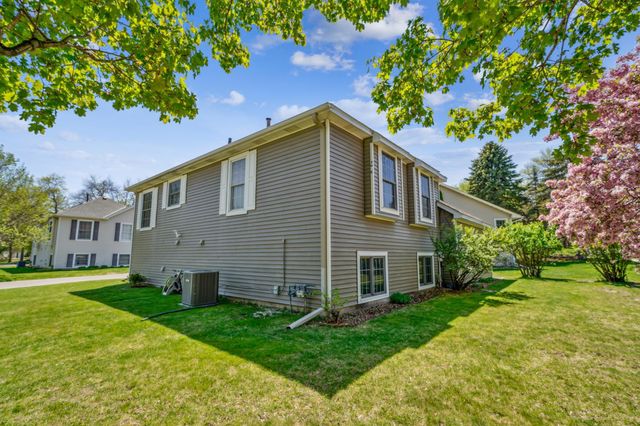 7350 Williams Lane, Eden Prairie, MN 55346