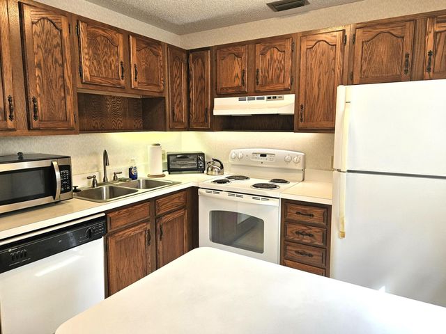 35 Vista Gardens Trail 106, Vero Beach, FL 32962