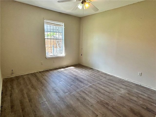 1117 Green Earth Dr, Corpus Christi, TX 78405