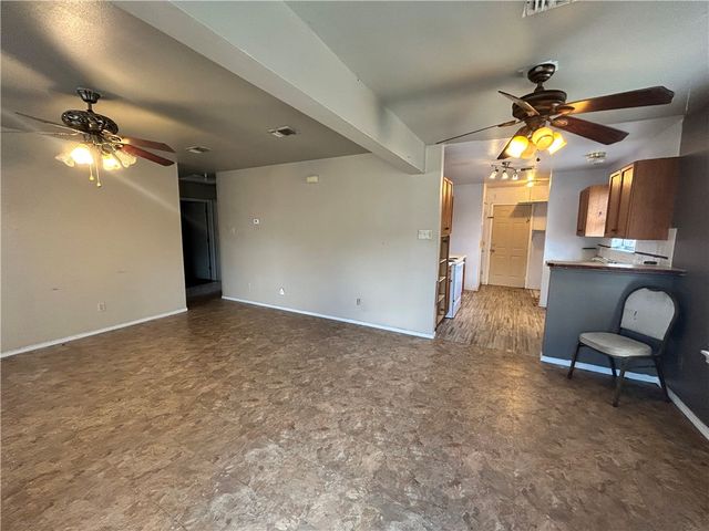 1117 Green Earth Dr, Corpus Christi, TX 78405