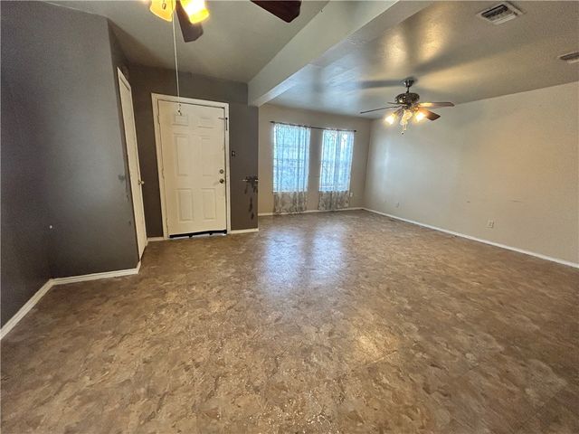 1117 Green Earth Dr, Corpus Christi, TX 78405