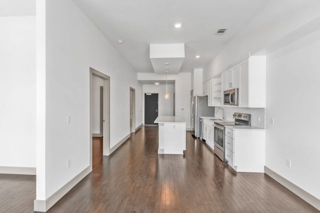 2407 8th Ave S Apt 505, Nashville, TN 37204