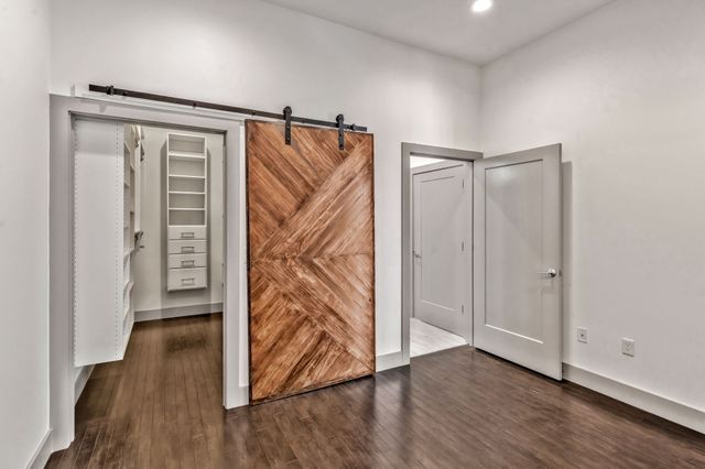 2407 8th Ave S Apt 505, Nashville, TN 37204
