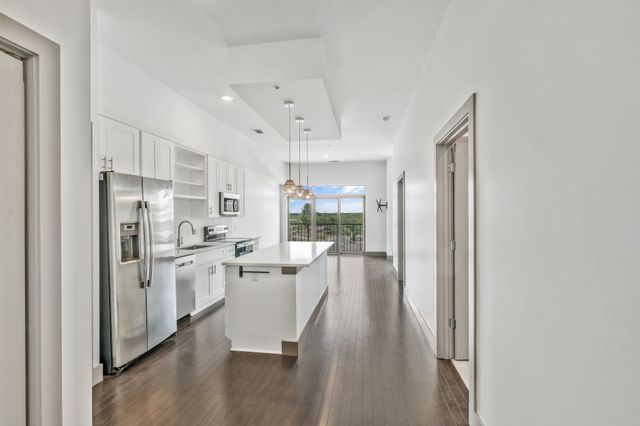 2407 8th Ave S Apt 505, Nashville, TN 37204