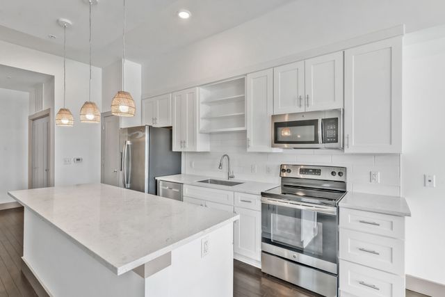 2407 8th Ave S Apt 505, Nashville, TN 37204