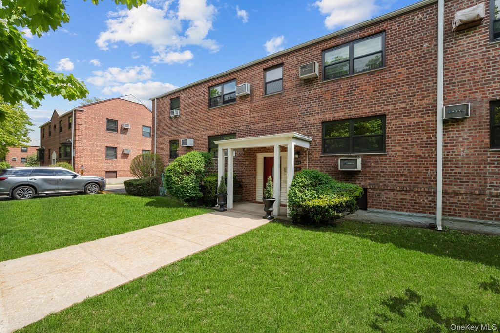 81-16 155 050, Howard Beach, NY 11414
