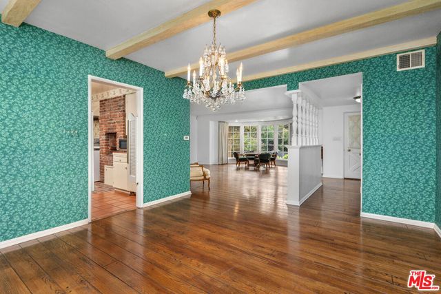 3520 Longridge Avenue, Sherman Oaks, CA 91423