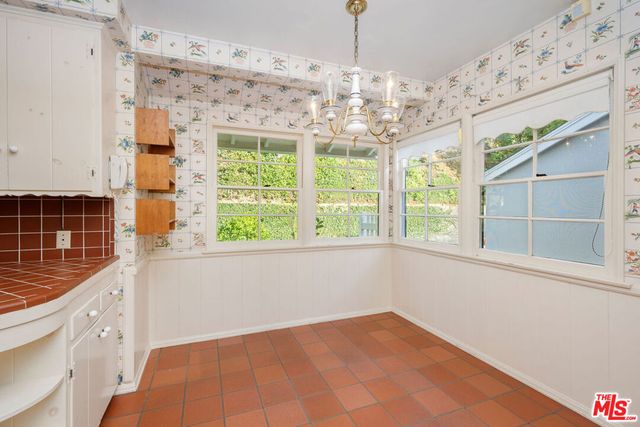 3520 Longridge Avenue, Sherman Oaks, CA 91423