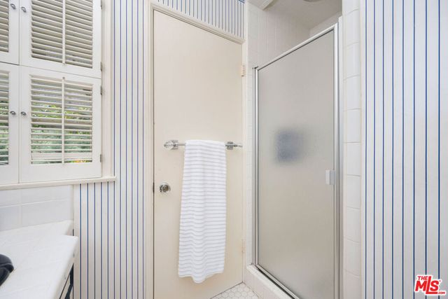 3520 Longridge Avenue, Sherman Oaks, CA 91423